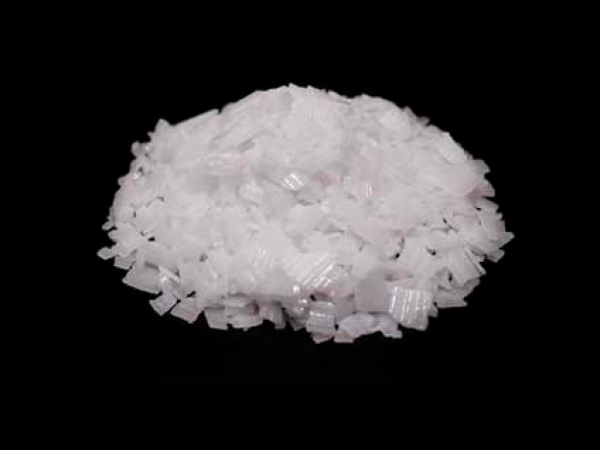 Натр едкий чешуированный (сода каустическая чешуированная)